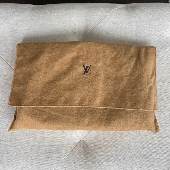 Louis Vuitton Eva Damier - Picture 15 of 16